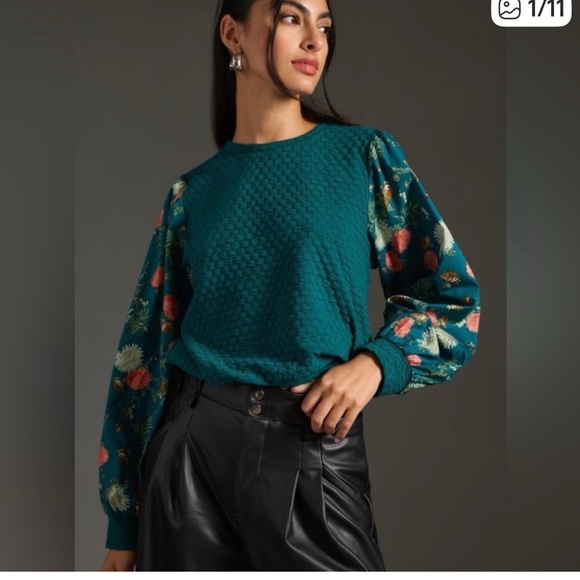 Anthropologie Tops - Anthropologie Porridge green textured floral sleeve mixed media sweatshirt-S